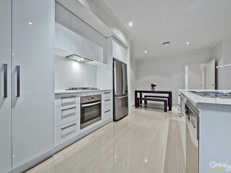 9 Rollands Street, Woodville South SA 5011