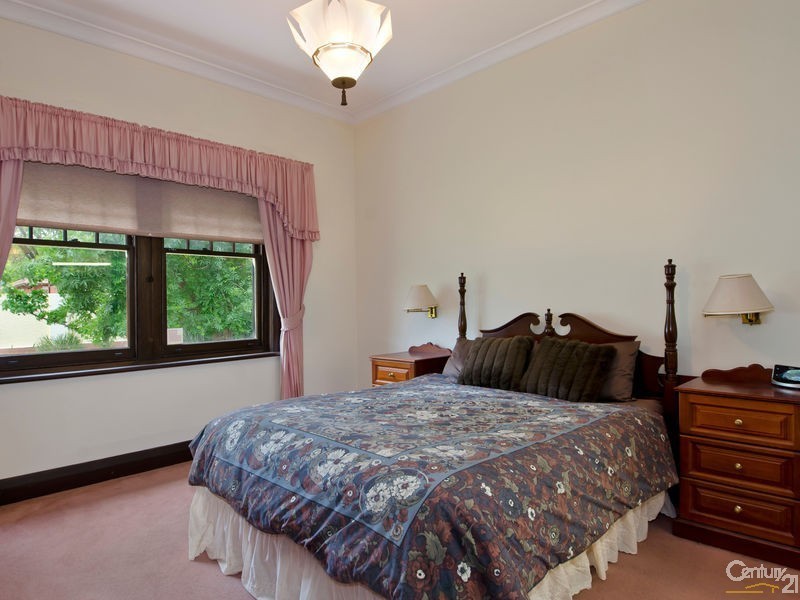 1 Avon Street, Cumberland Park SA 5041