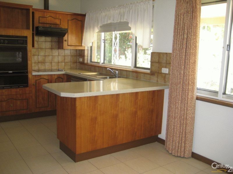 17 Barker Avenue, South Plympton SA 5038