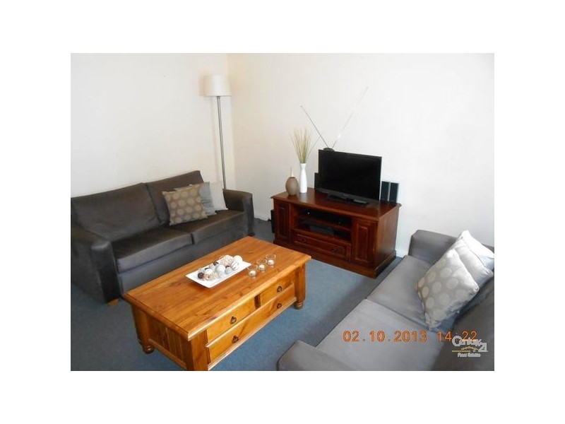 16 Selkirk Avenue, Black Forest SA 5035