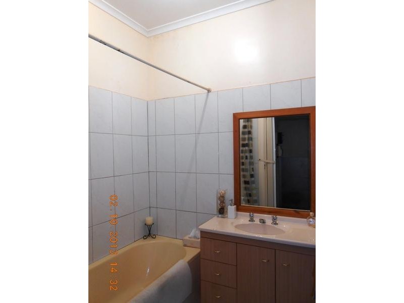 16 Selkirk Avenue, Black Forest SA 5035