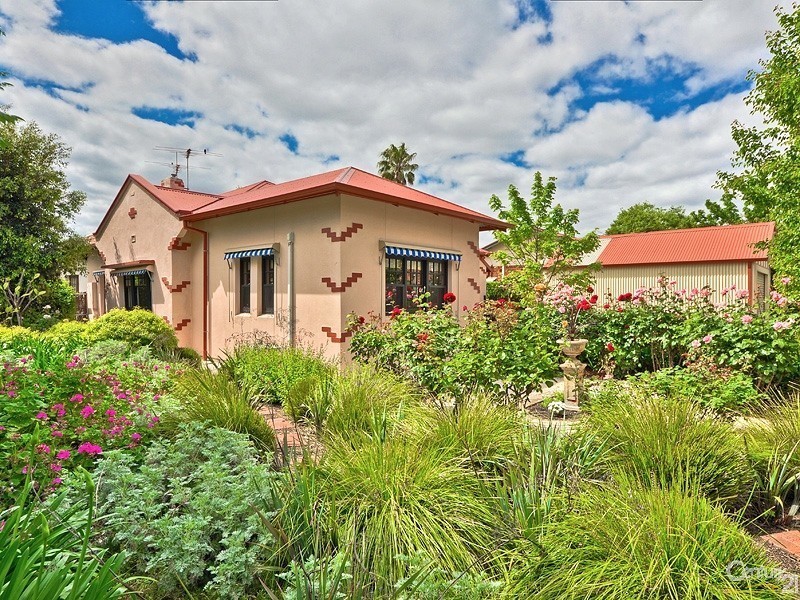 1 Fourth Avenue, Everard Park SA 5035