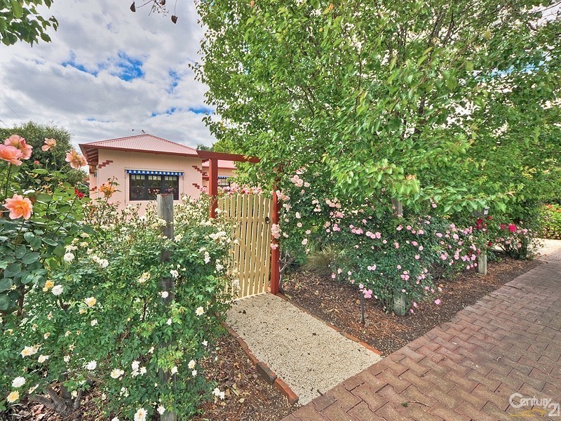 1 Fourth Avenue, Everard Park SA 5035
