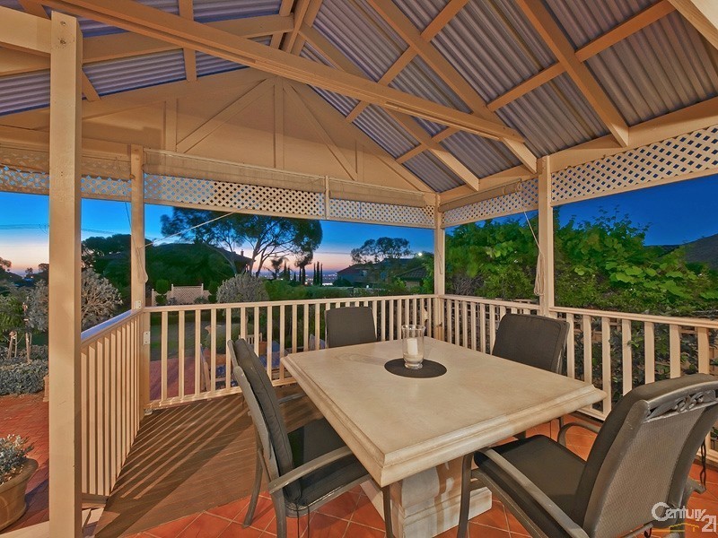 14 Port Lincoln Boulevard, Pasadena SA 5042