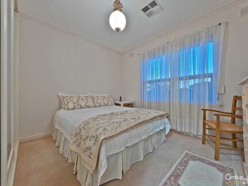 14 Port Lincoln Boulevard, Pasadena SA 5042