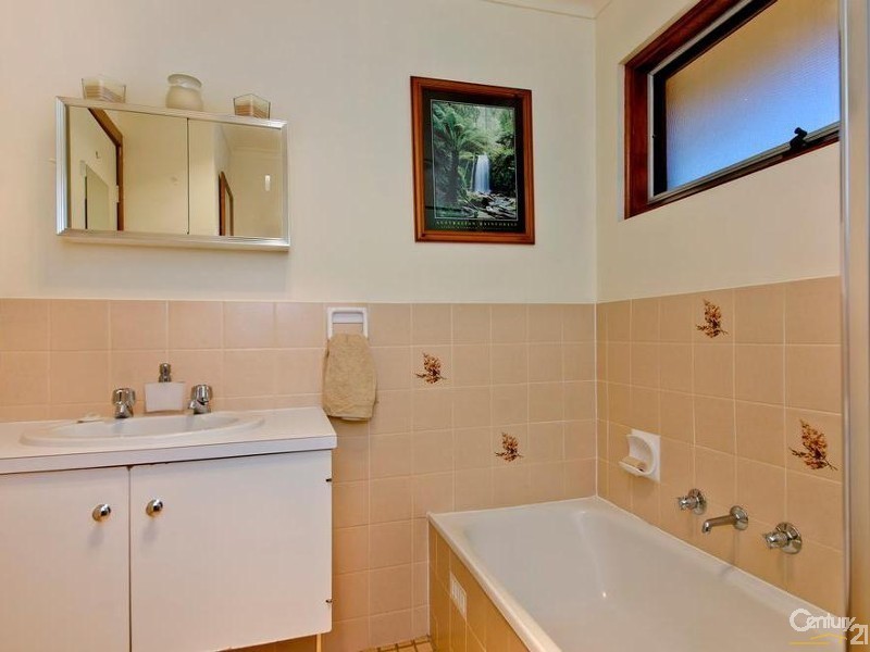 6 Elmgrove Street, Aberfoyle Park SA 5159