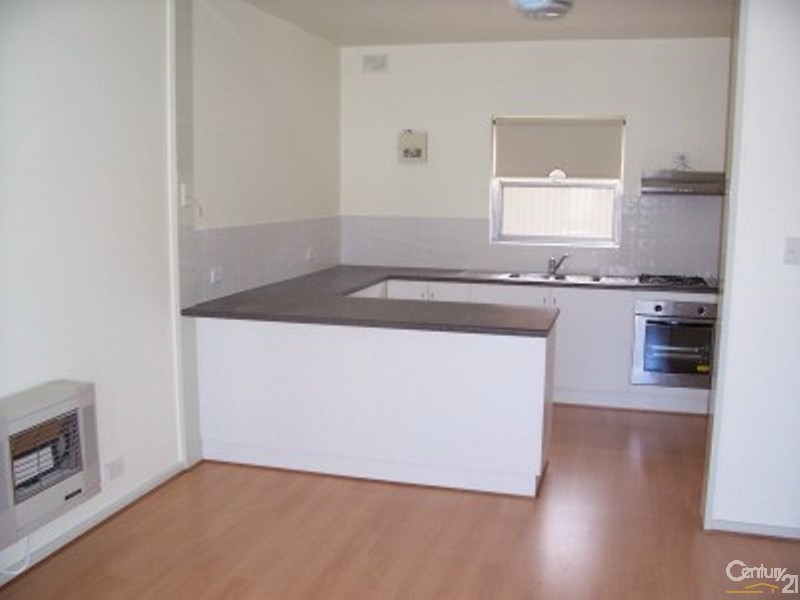 2/24 Kelvin Road, Bedford Park SA 5042