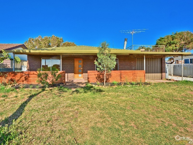 15 Whinnerah Avenue, Aldinga Beach SA 5173