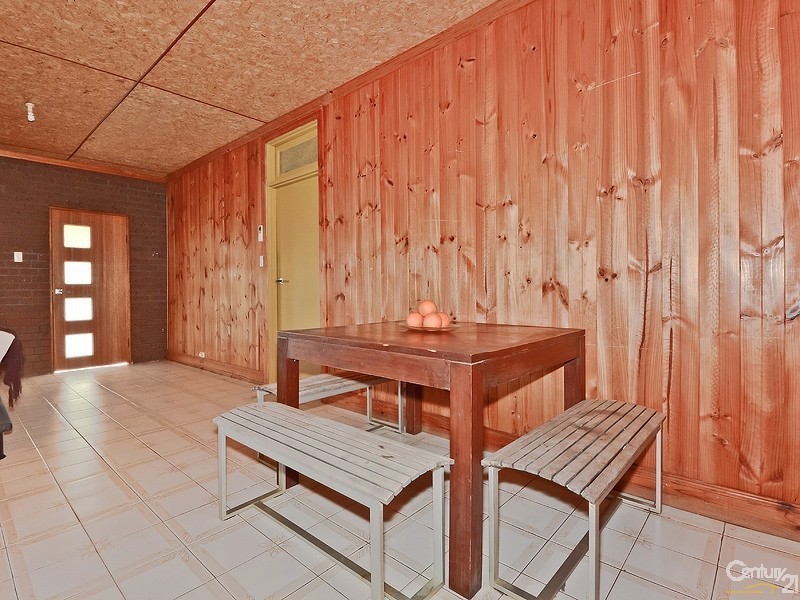 15 Whinnerah Avenue, Aldinga Beach SA 5173