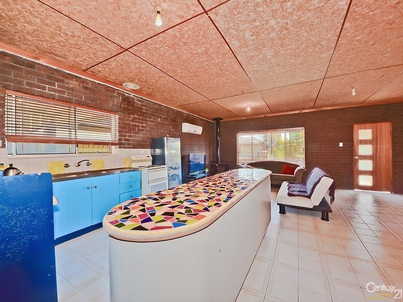 15 Whinnerah Avenue, Aldinga Beach SA 5173