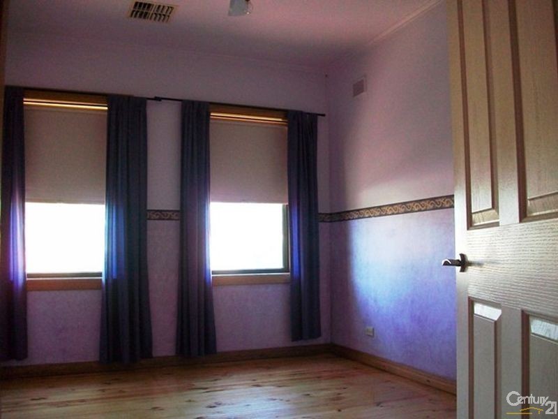 6 Sampson Road, Mitchell Park SA 5043