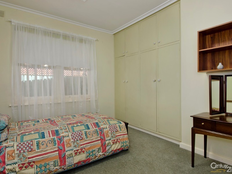 5 Drew Grove, St Georges SA 5064