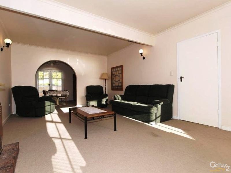 10 River Parade, Hallett Cove SA 5158