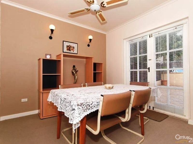 10 River Parade, Hallett Cove SA 5158