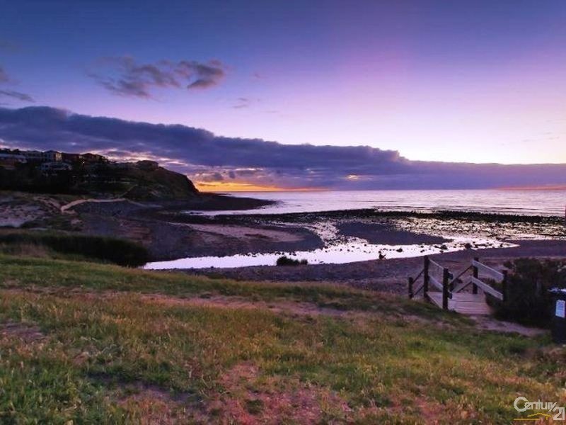 10 River Parade, Hallett Cove SA 5158