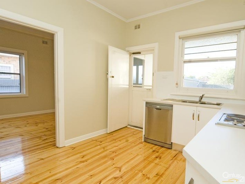 106 Avenue Road, Clarence Gardens SA 5039