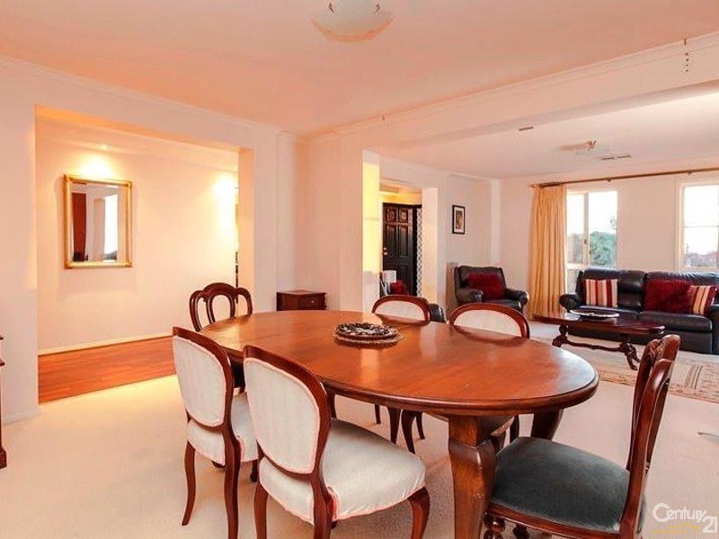 11 Newland Court, Craigburn Farm SA 5051