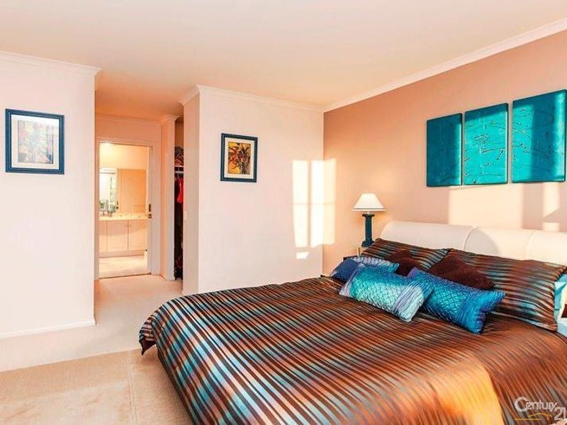 11 Newland Court, Craigburn Farm SA 5051