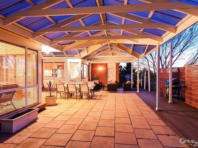 11 Newland Court, Craigburn Farm SA 5051