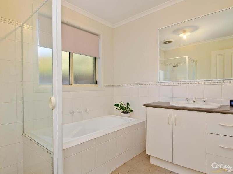 3 Scarborough Way, Mount Barker SA 5251