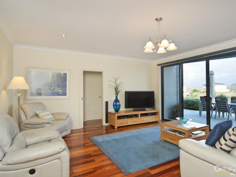 133 Wentworth Parade, Hindmarsh Island SA 5214