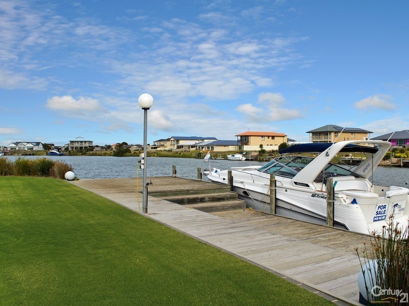 133 Wentworth Parade, Hindmarsh Island SA 5214