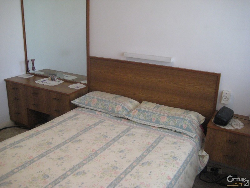 15 McAllan Avenue, Seaton SA 5023