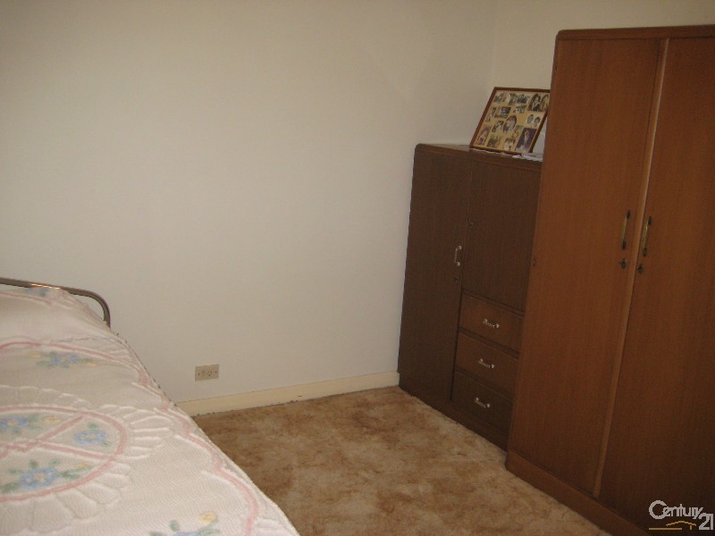 15 McAllan Avenue, Seaton SA 5023