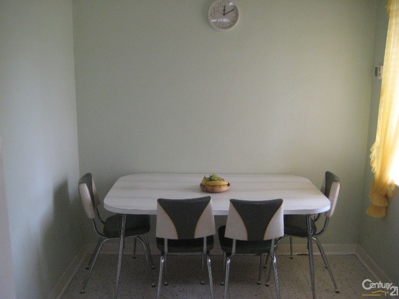 15 McAllan Avenue, Seaton SA 5023