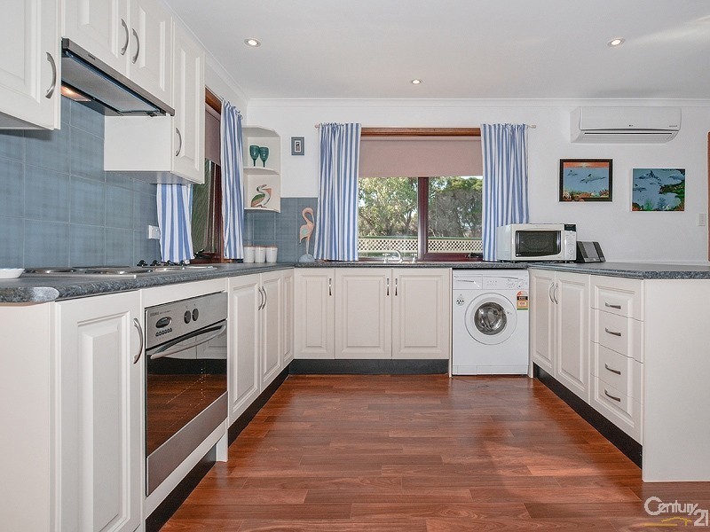 1 Sextant Avenue, Seaford SA 5169