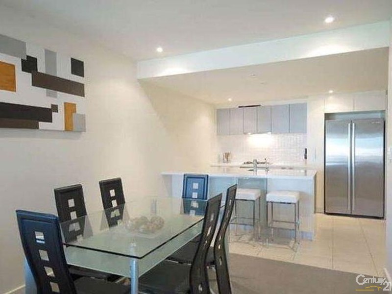 213/19 Holdfast Promenade Platinum Apartments, Glenelg SA 5045