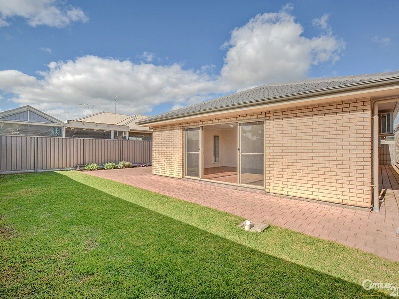 14 Arkle Place, Woodcroft SA 5162