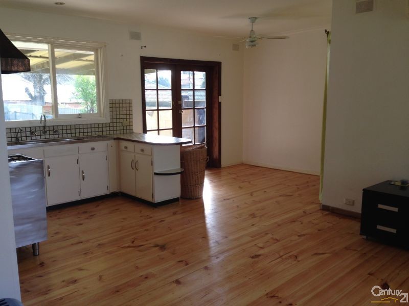 22 Kym Avenue, Valley View SA 5093