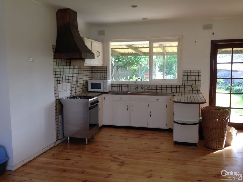 22 Kym Avenue, Valley View SA 5093