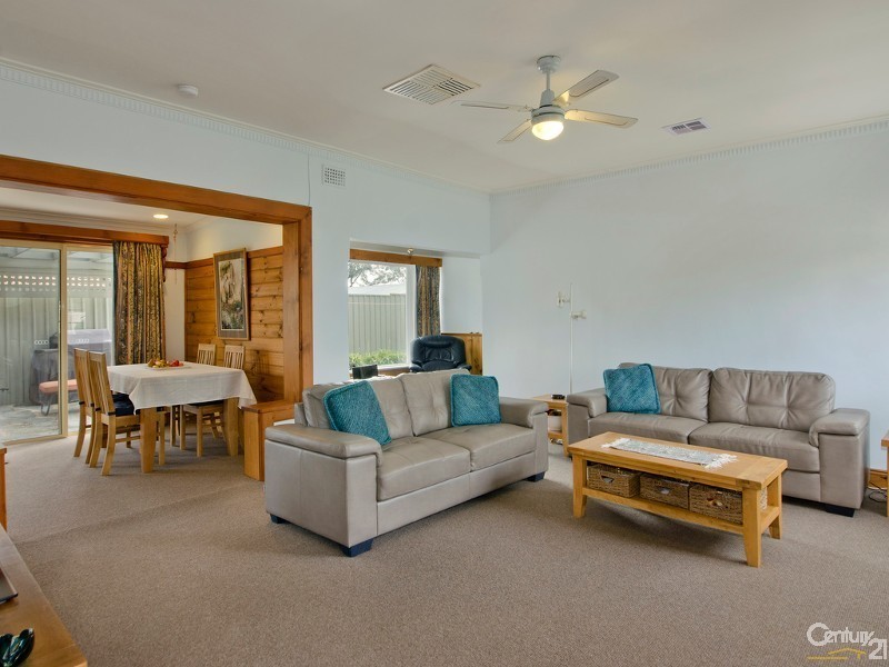 223 Shepherds Hill Road, Eden Hills SA 5050