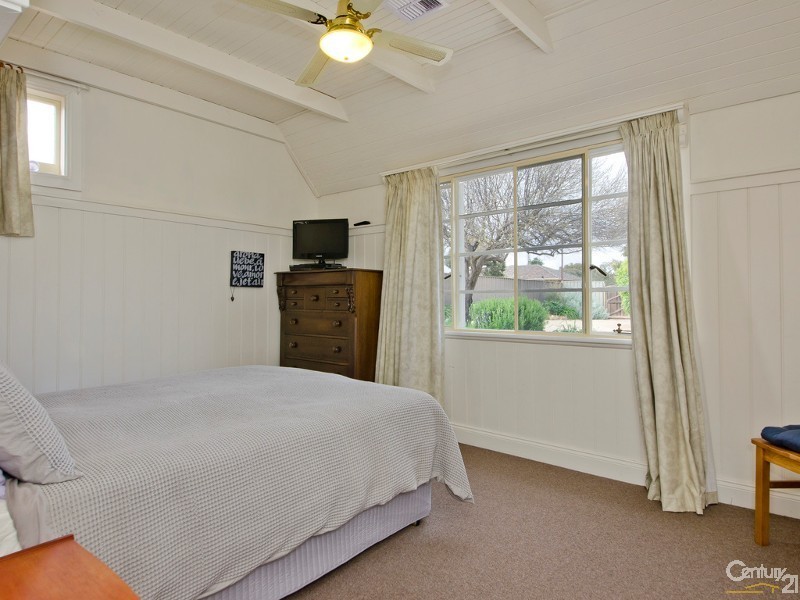 223 Shepherds Hill Road, Eden Hills SA 5050