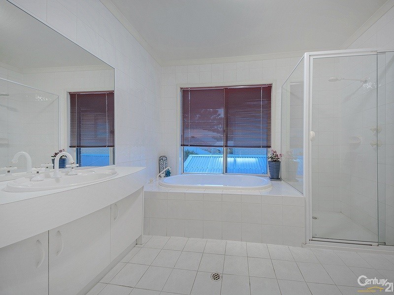 5 Manos Court, Seacliff Park SA 5049