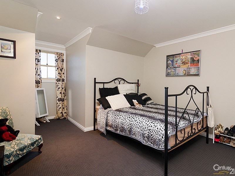 9 Pollard Street, Mount Barker SA 5251