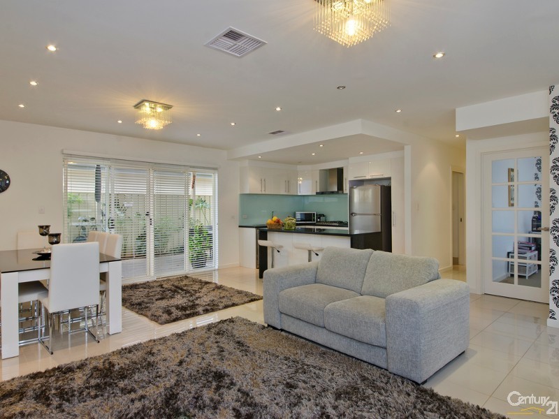 18 Quintus Terrace, Dover Gardens SA 5048