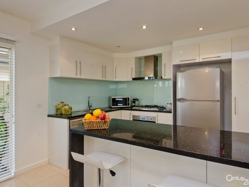 18 Quintus Terrace, Dover Gardens SA 5048