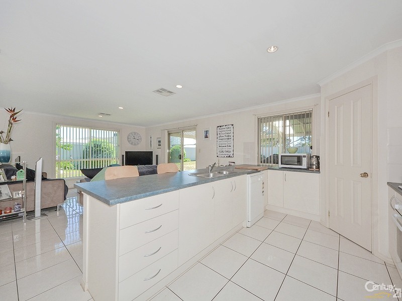 16 Bluepoint Way, Aldinga Beach SA 5173