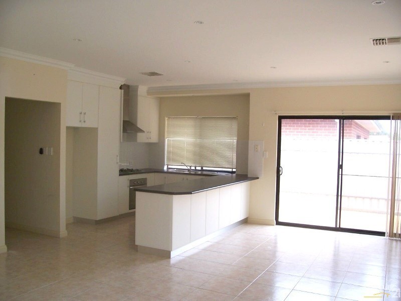 3/4 Thistle Avenue, Klemzig SA 5087