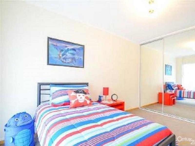 5 Woodland Grove, Aberfoyle Park SA 5159