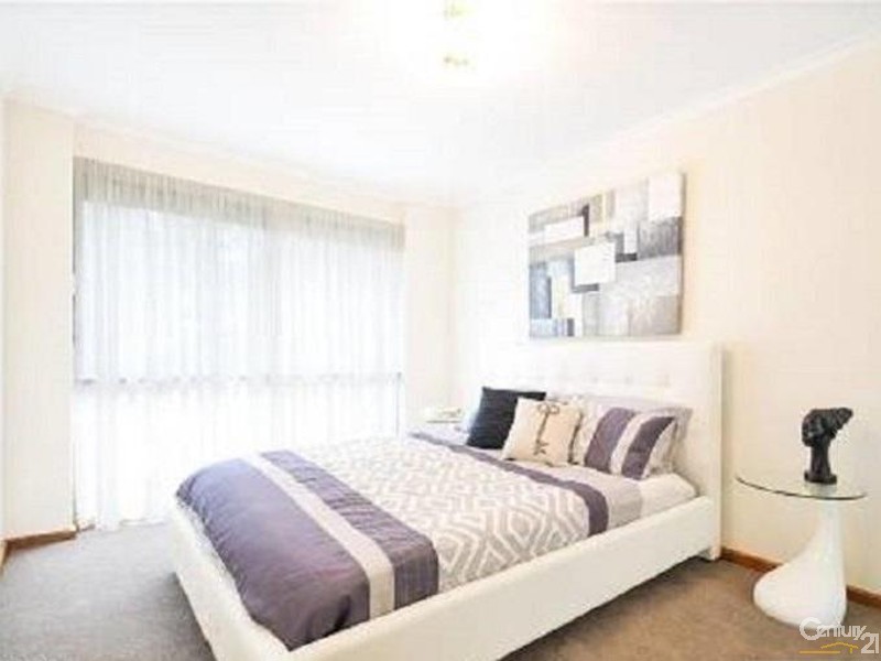 5 Woodland Grove, Aberfoyle Park SA 5159