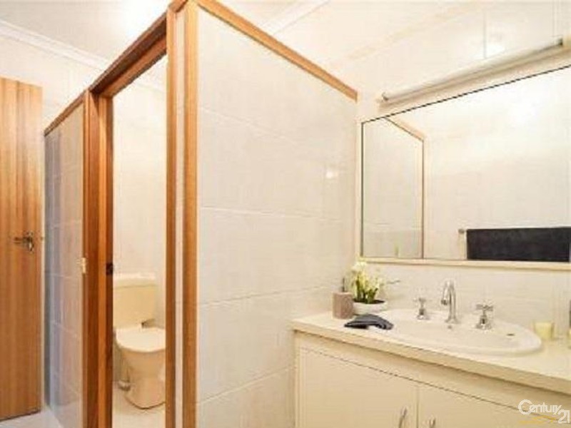 5 Woodland Grove, Aberfoyle Park SA 5159