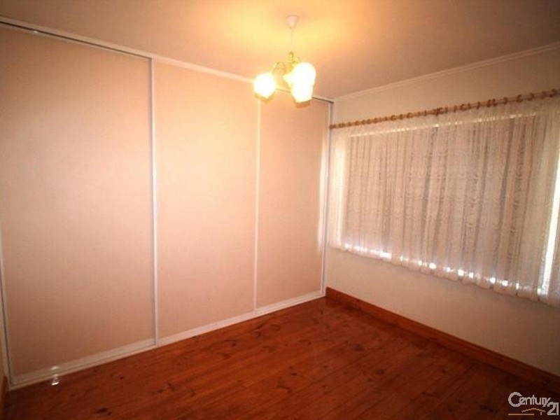 11 English Avenue, Clovelly Park SA 5042