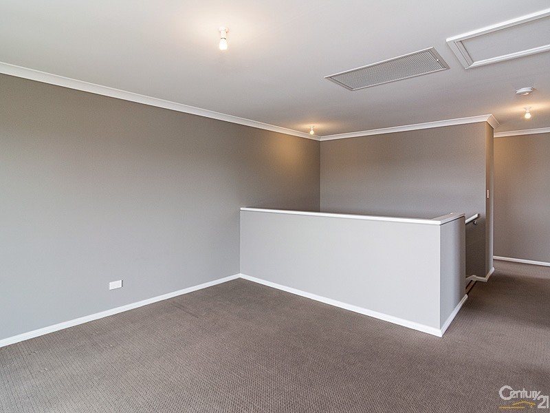 4 Carlson Street, Mount Barker SA 5251