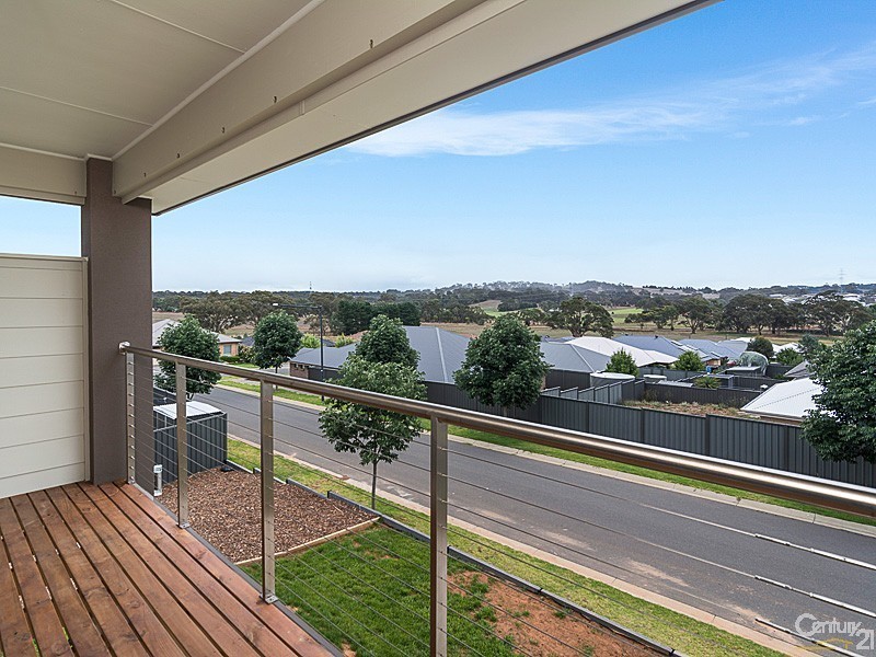 4 Carlson Street, Mount Barker SA 5251