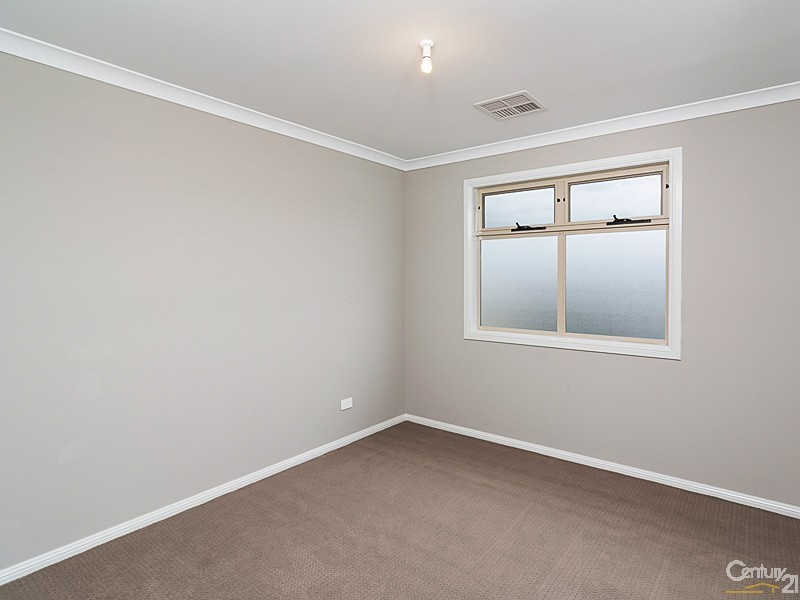 4 Carlson Street, Mount Barker SA 5251