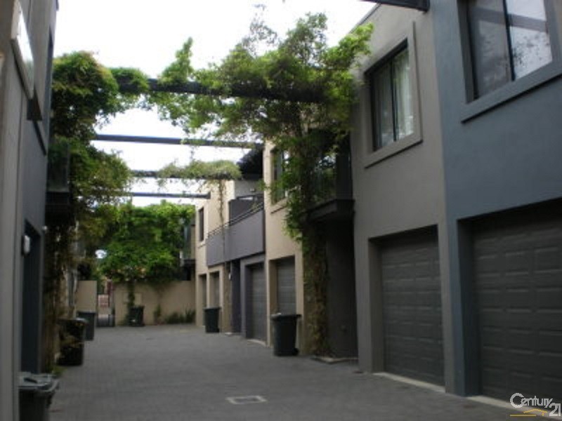 3 Sparman Close, Adelaide SA 5000